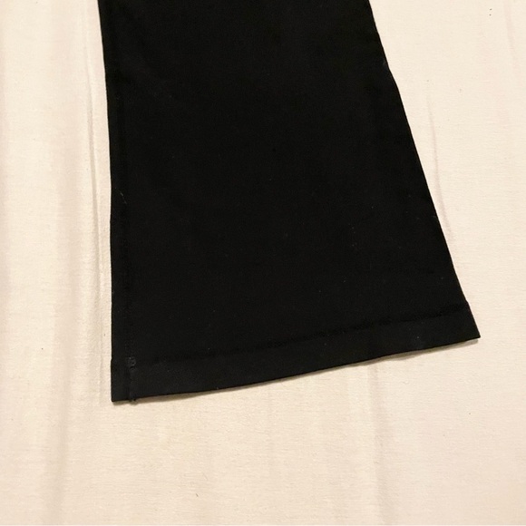 Lululemon Black and Blue Yoga Pants Flared Missing Size - Picture 5 of 16